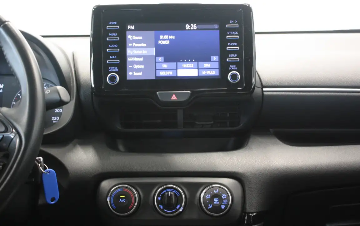 TOYOTA YARIS