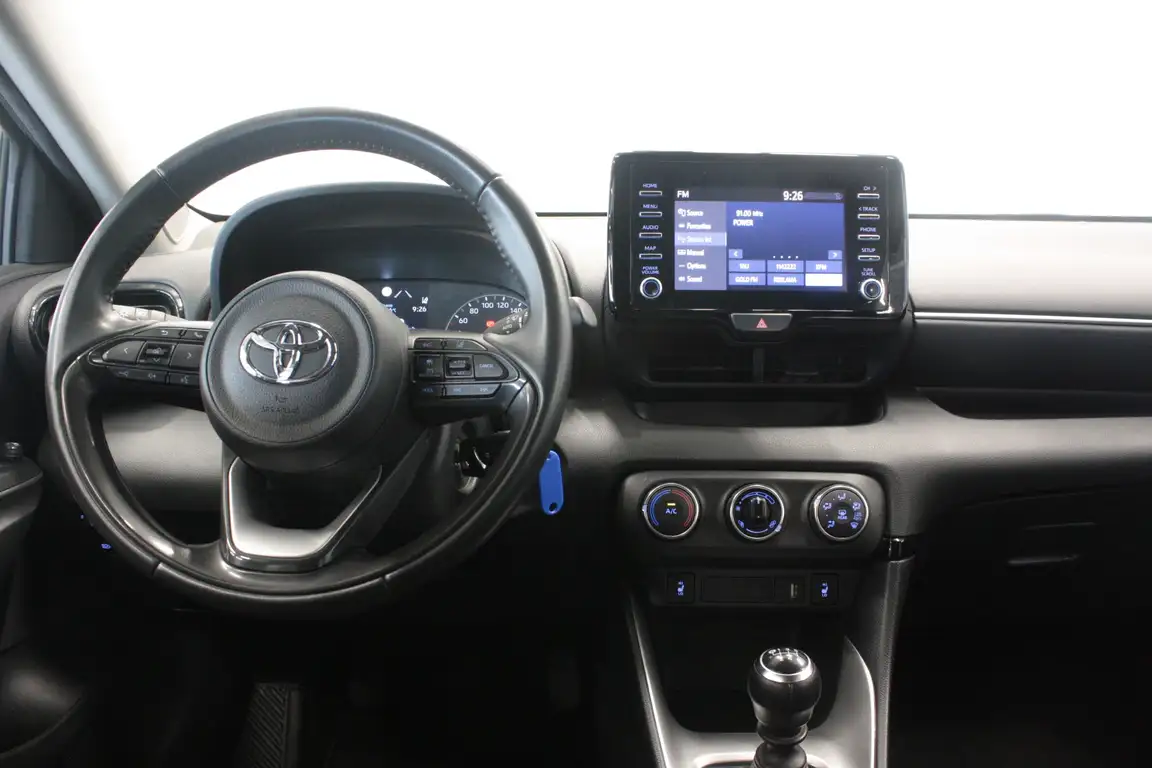 TOYOTA YARIS