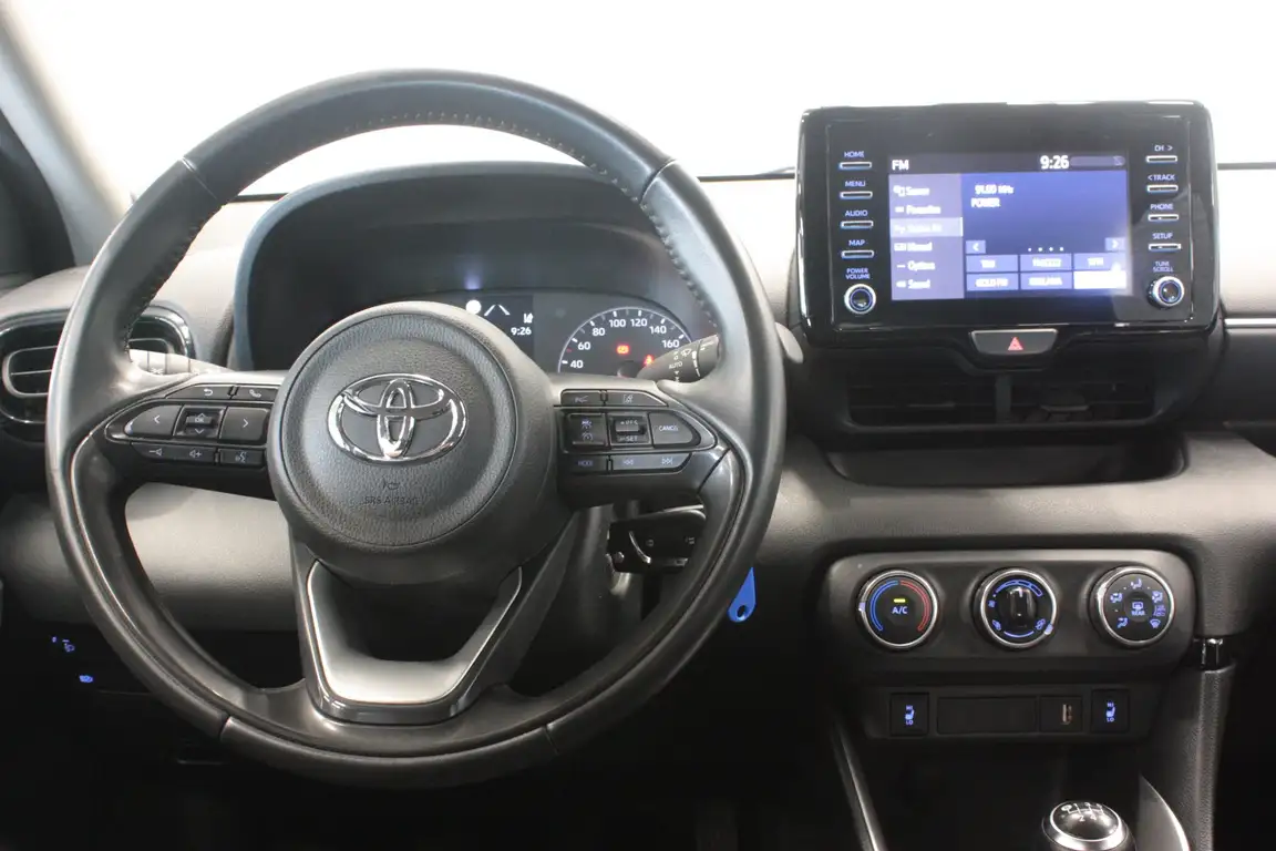 TOYOTA YARIS