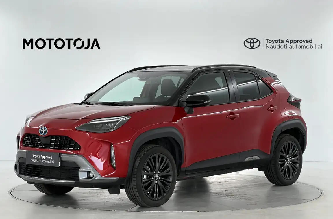 TOYOTA YARIS CROSS