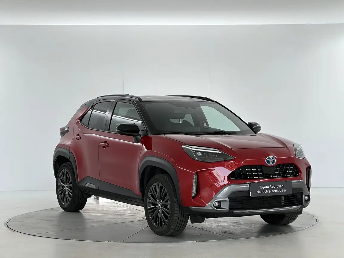 TOYOTA YARIS CROSS