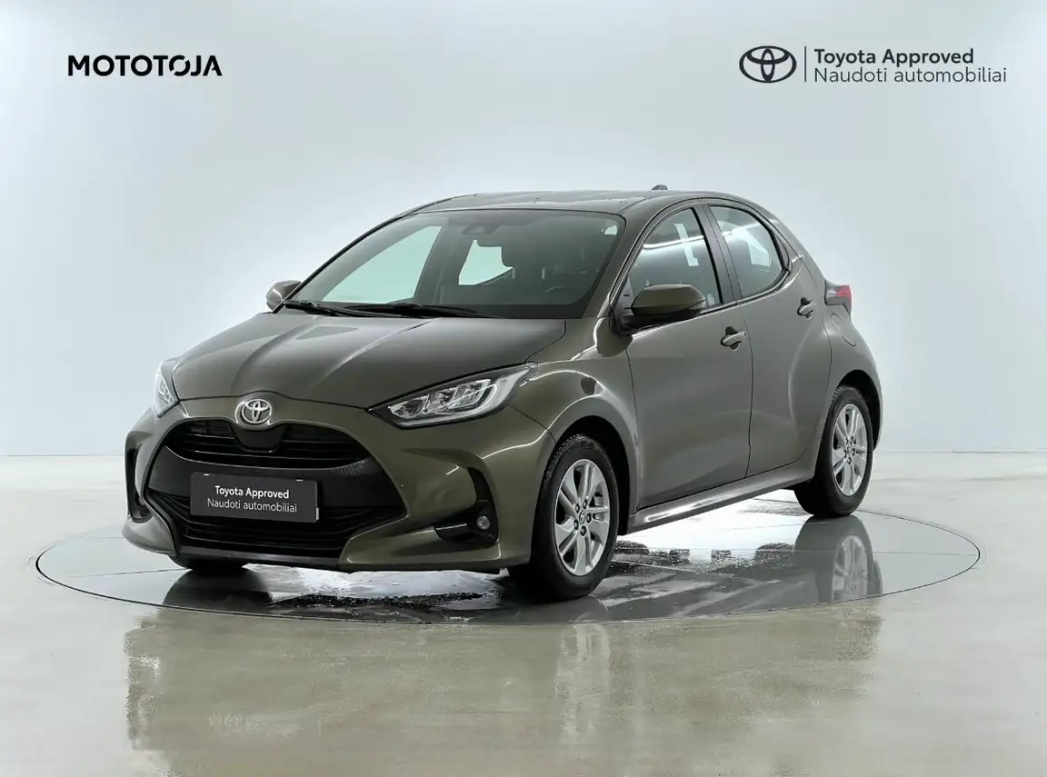 TOYOTA YARIS