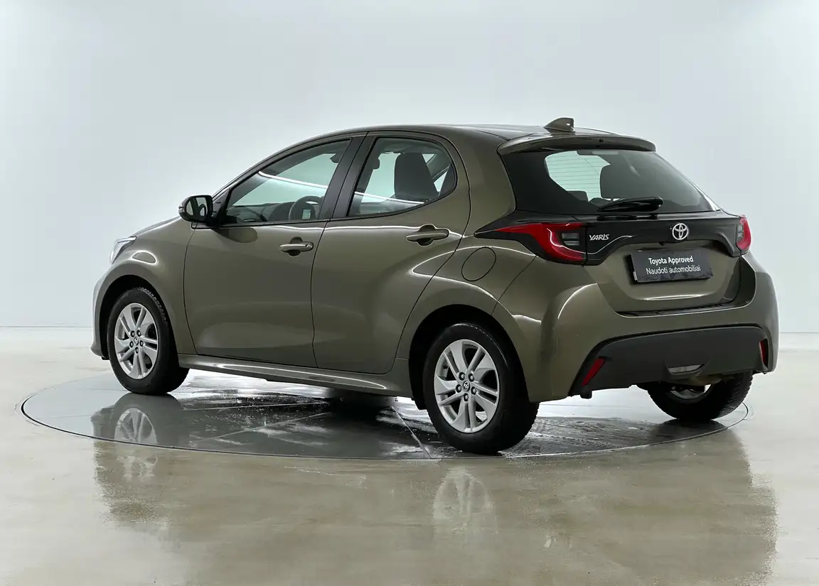 TOYOTA YARIS