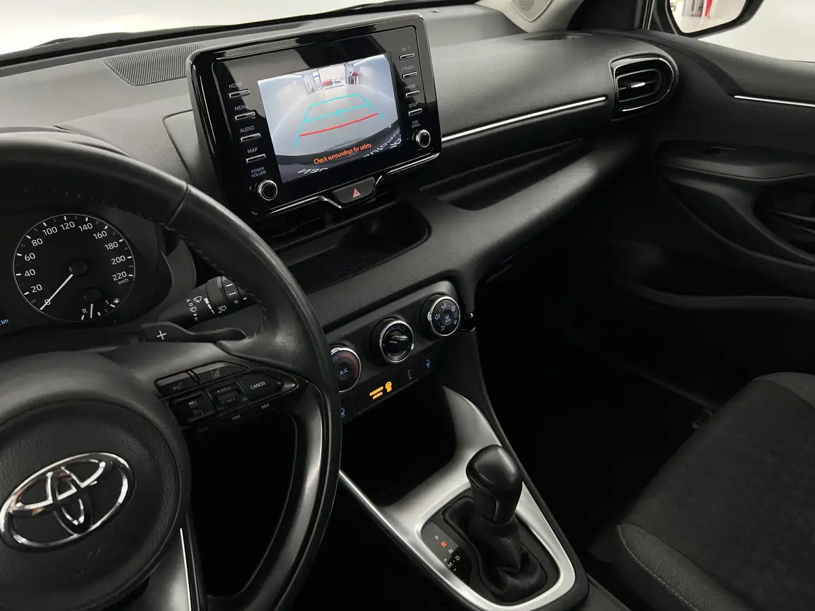 TOYOTA YARIS