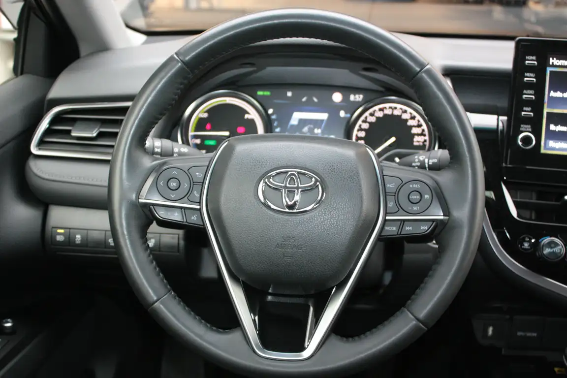 TOYOTA CAMRY