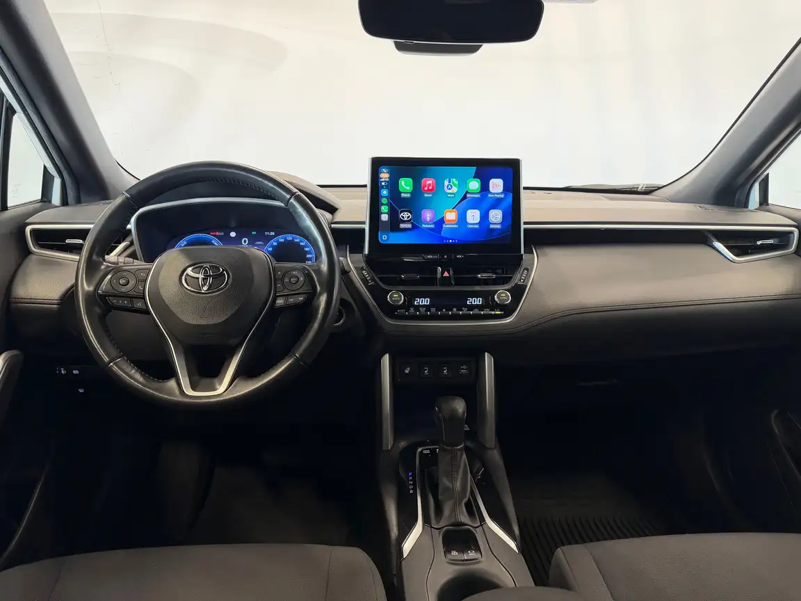 TOYOTA COROLLA CROSS