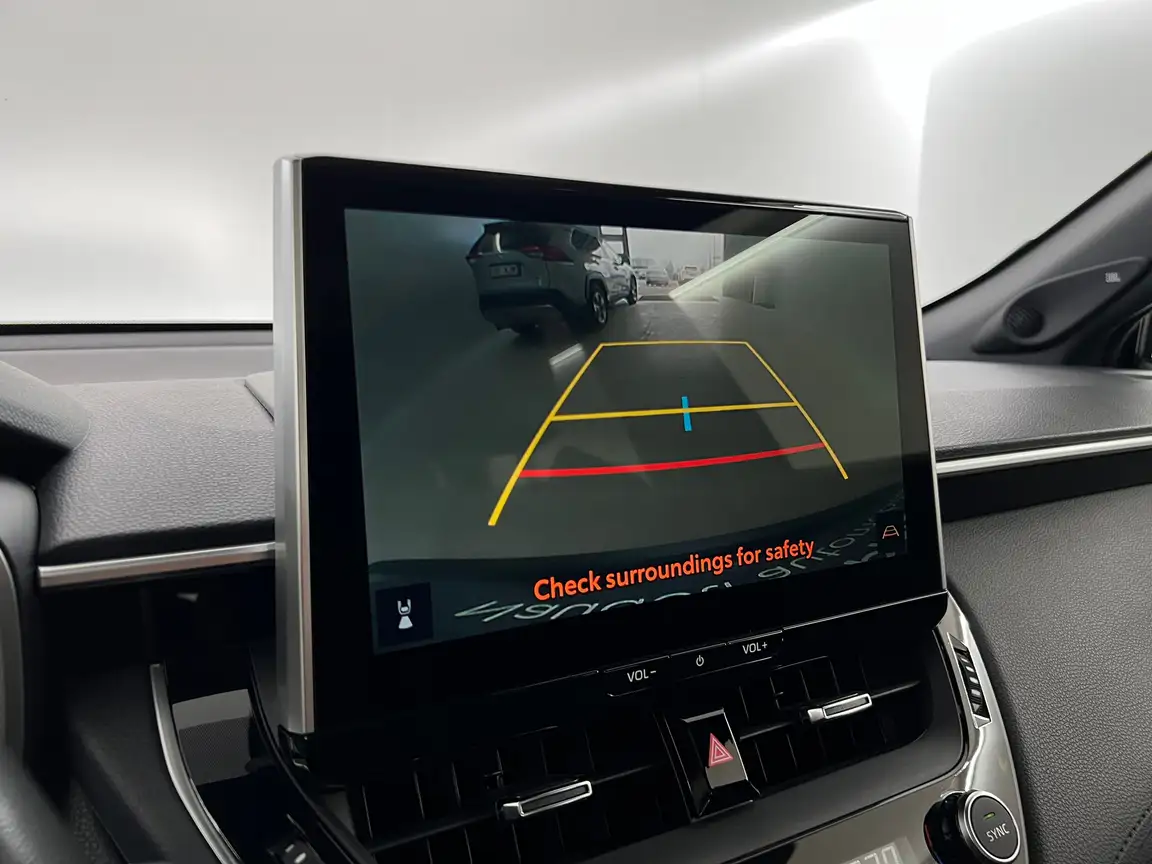 TOYOTA COROLLA CROSS