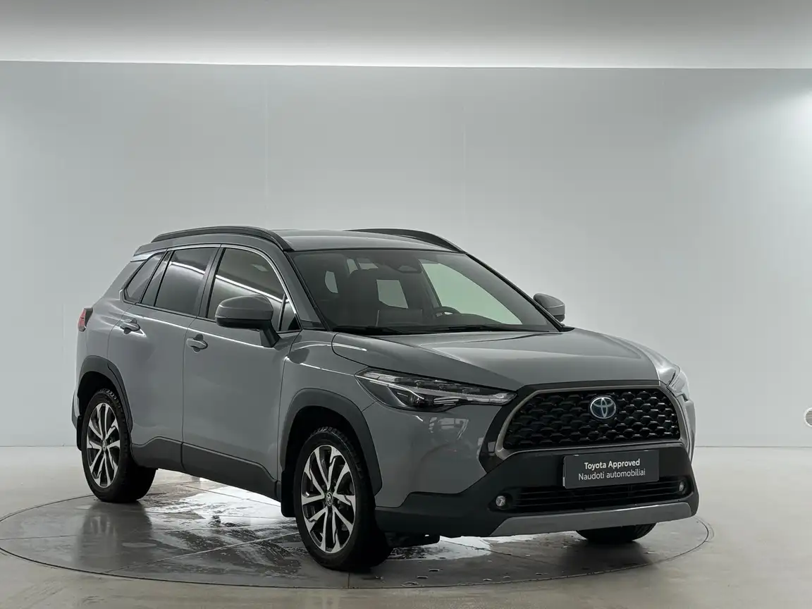 TOYOTA COROLLA CROSS