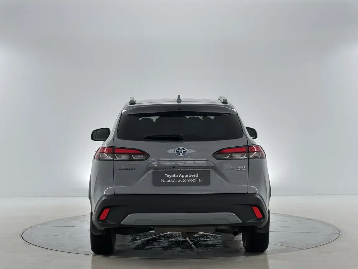 TOYOTA COROLLA CROSS