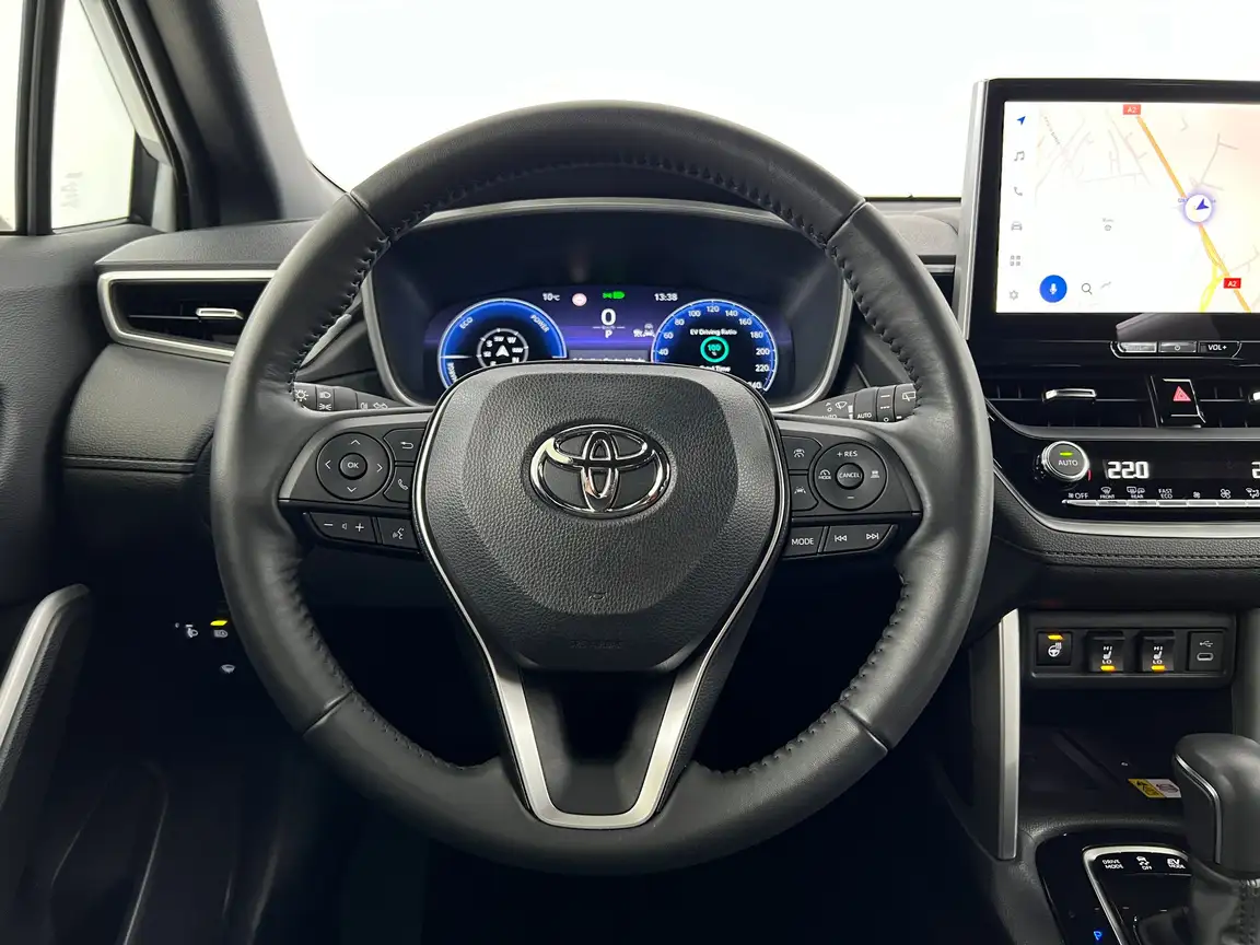 TOYOTA COROLLA CROSS