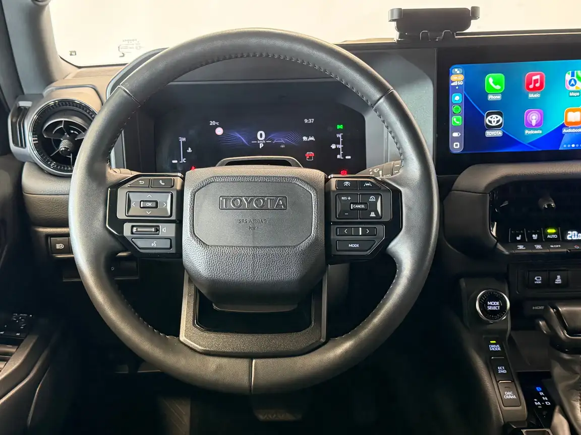 TOYOTA LAND CRUISER