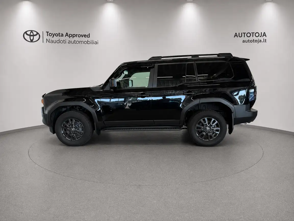 TOYOTA LAND CRUISER