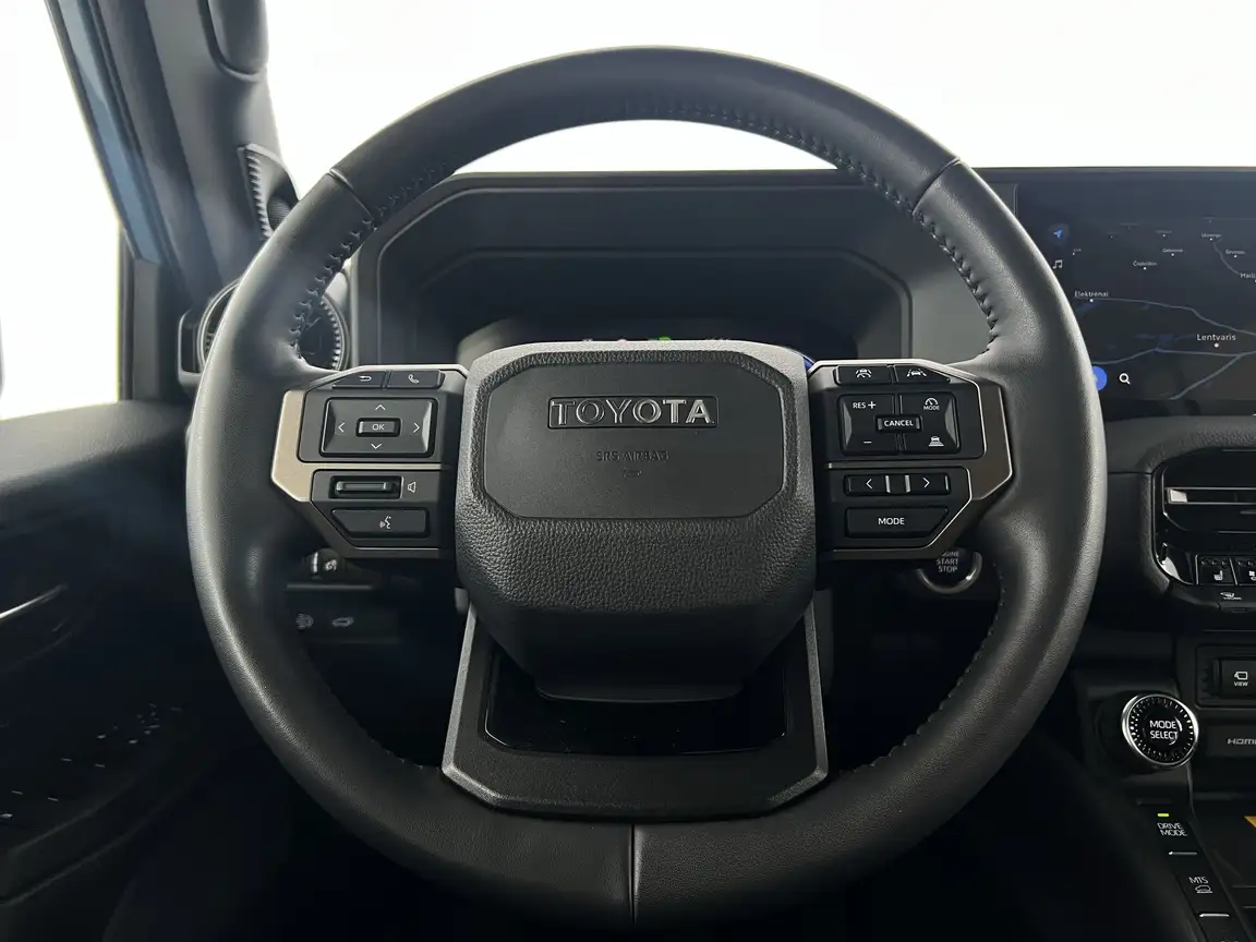 TOYOTA LAND CRUISER