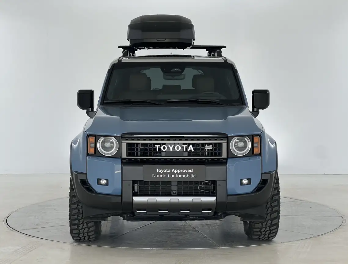 TOYOTA LAND CRUISER