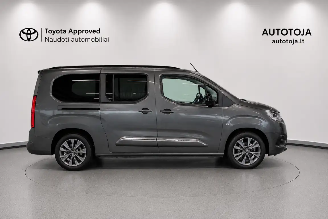 TOYOTA PROACE CITY VERSO