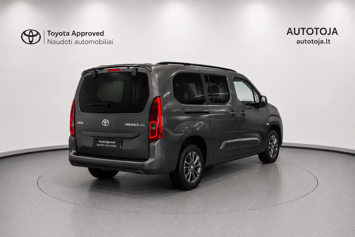 TOYOTA PROACE CITY VERSO