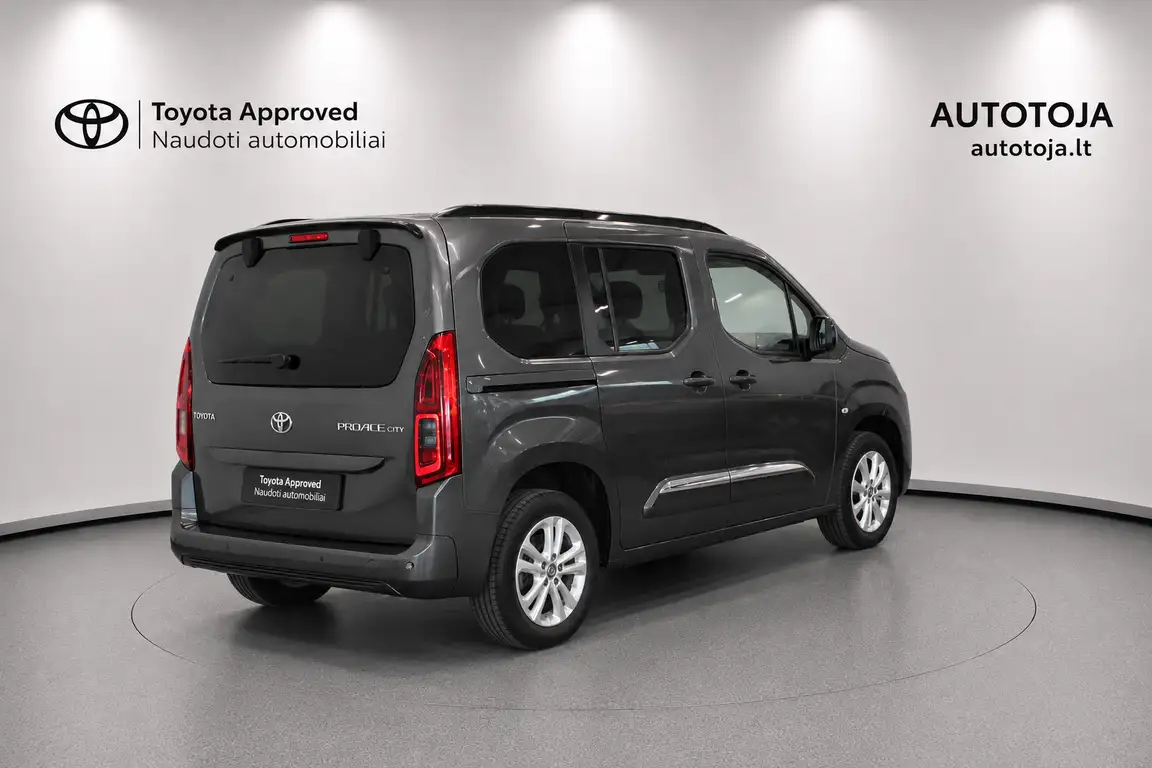 TOYOTA PROACE CITY VERSO