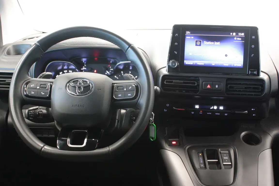 TOYOTA PROACE CITY VERSO