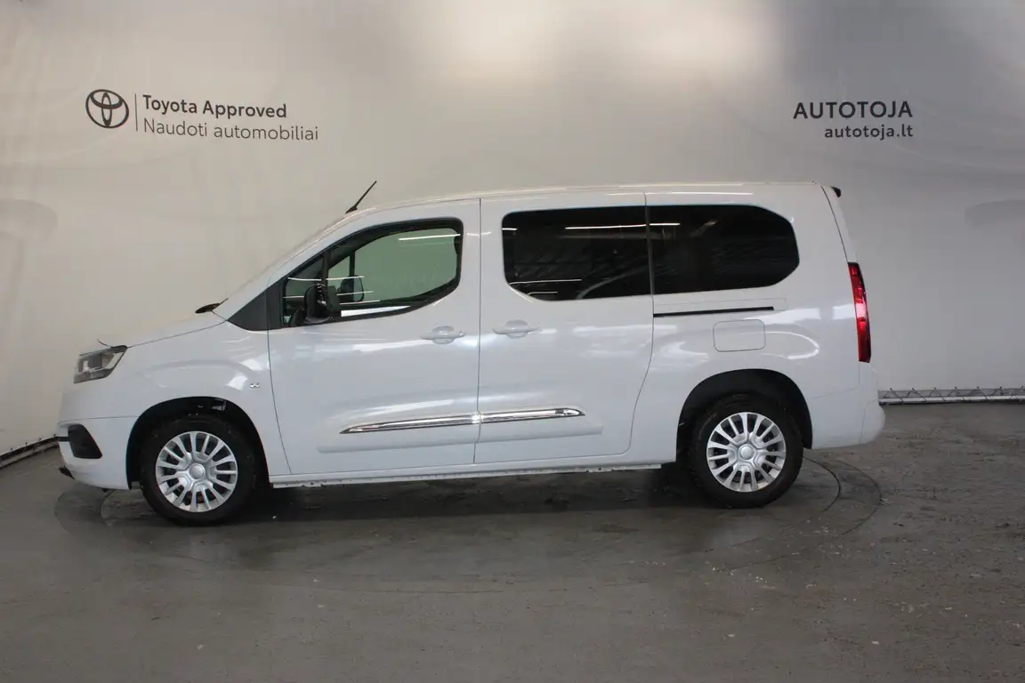 TOYOTA PROACE CITY VERSO