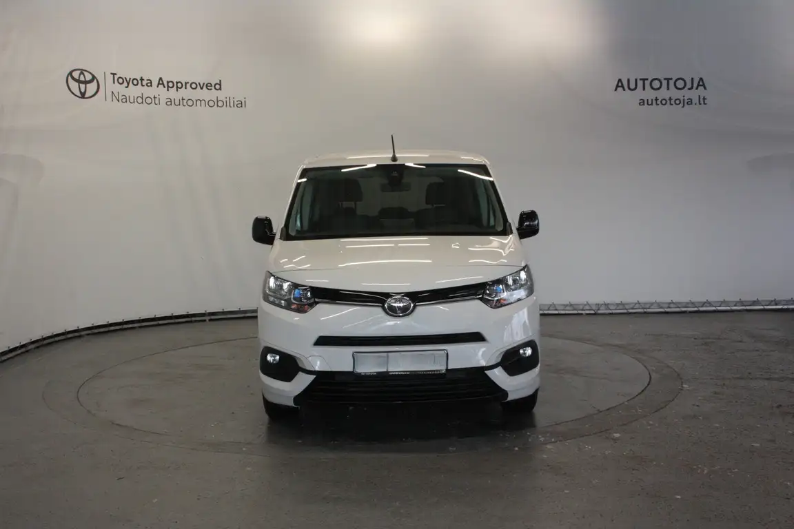 TOYOTA PROACE CITY VERSO