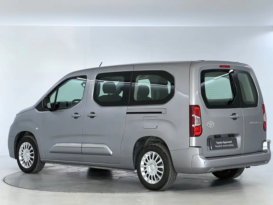 TOYOTA PROACE CITY VERSO