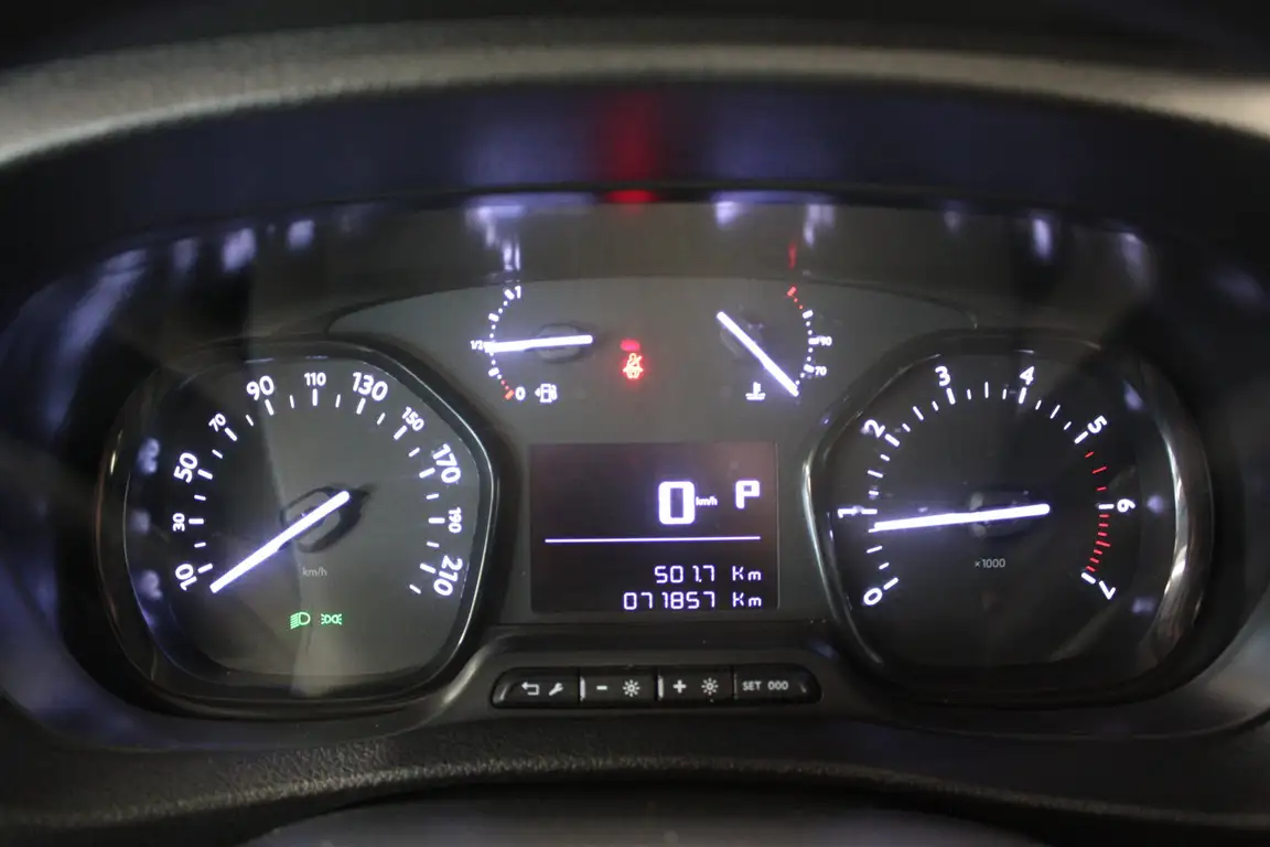 TOYOTA PROACE