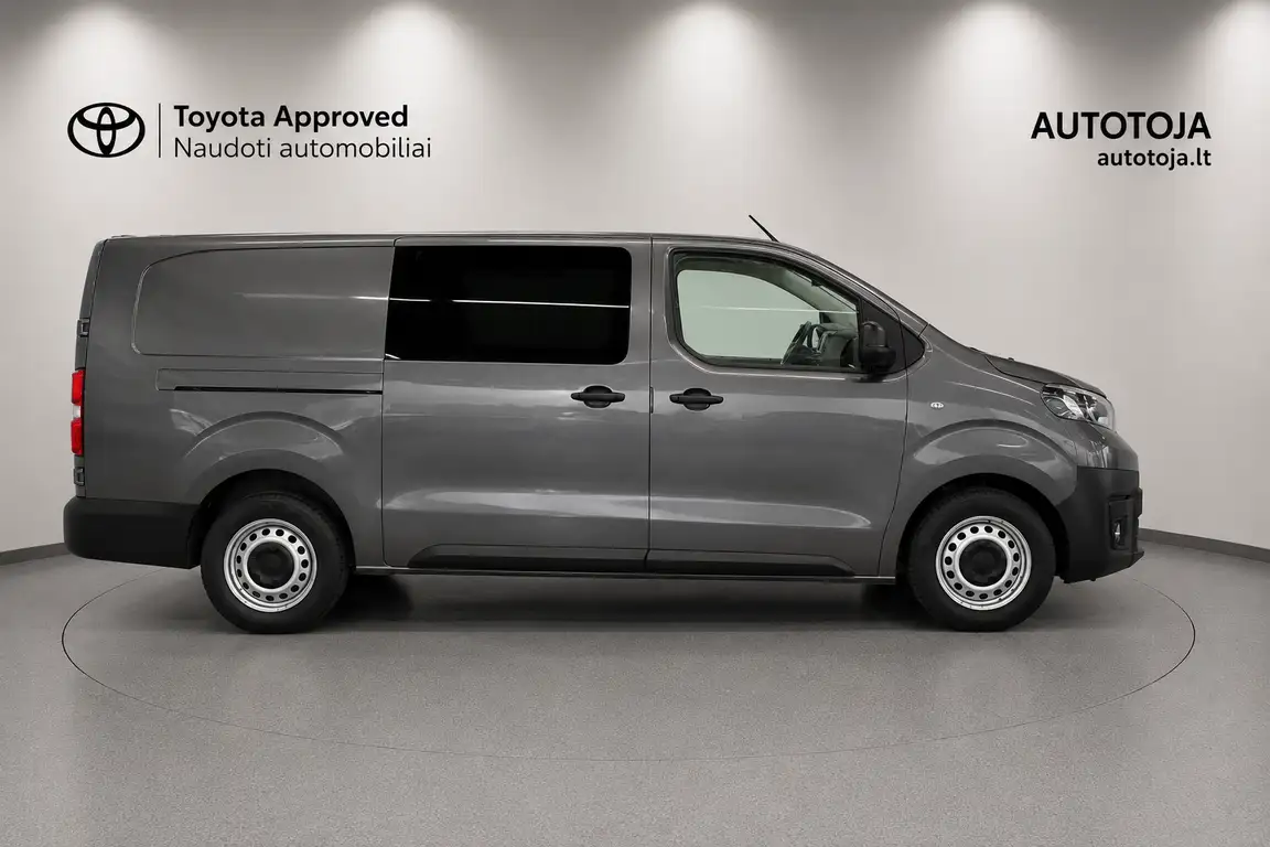 TOYOTA PROACE