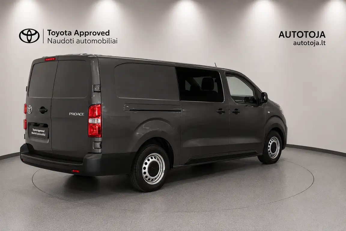TOYOTA PROACE