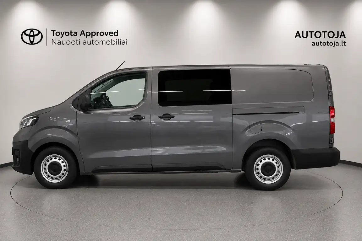 TOYOTA PROACE