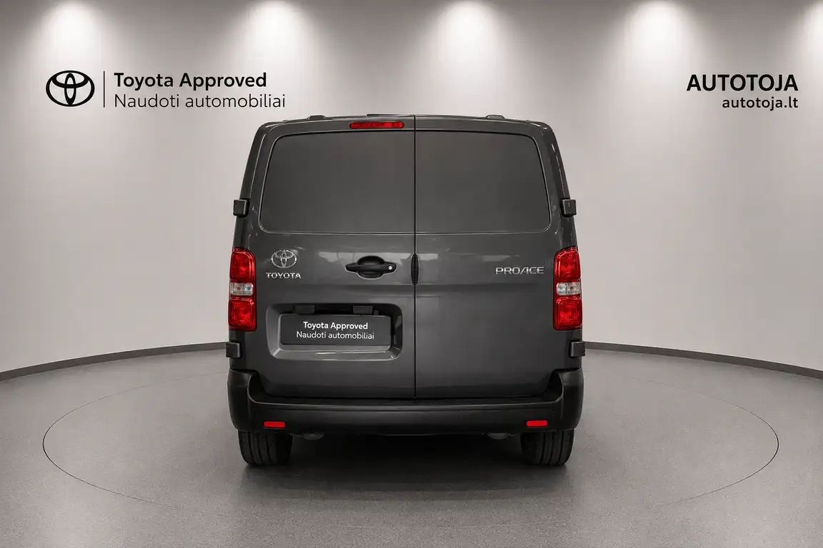 TOYOTA PROACE