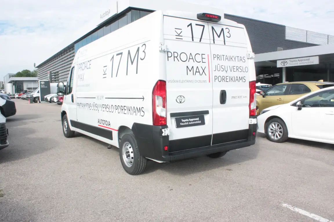TOYOTA PROACE