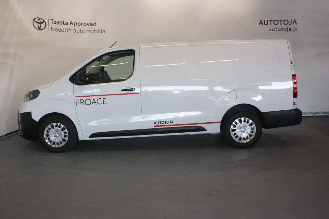 TOYOTA PROACE