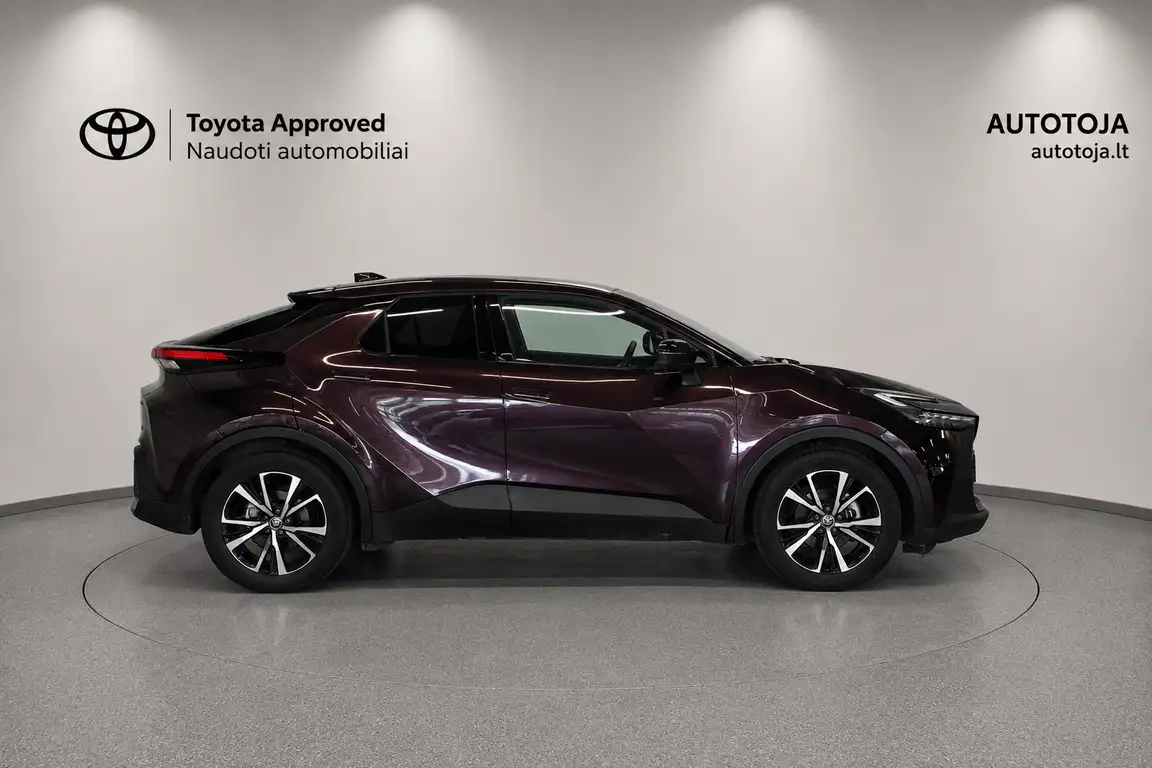 TOYOTA C-HR
