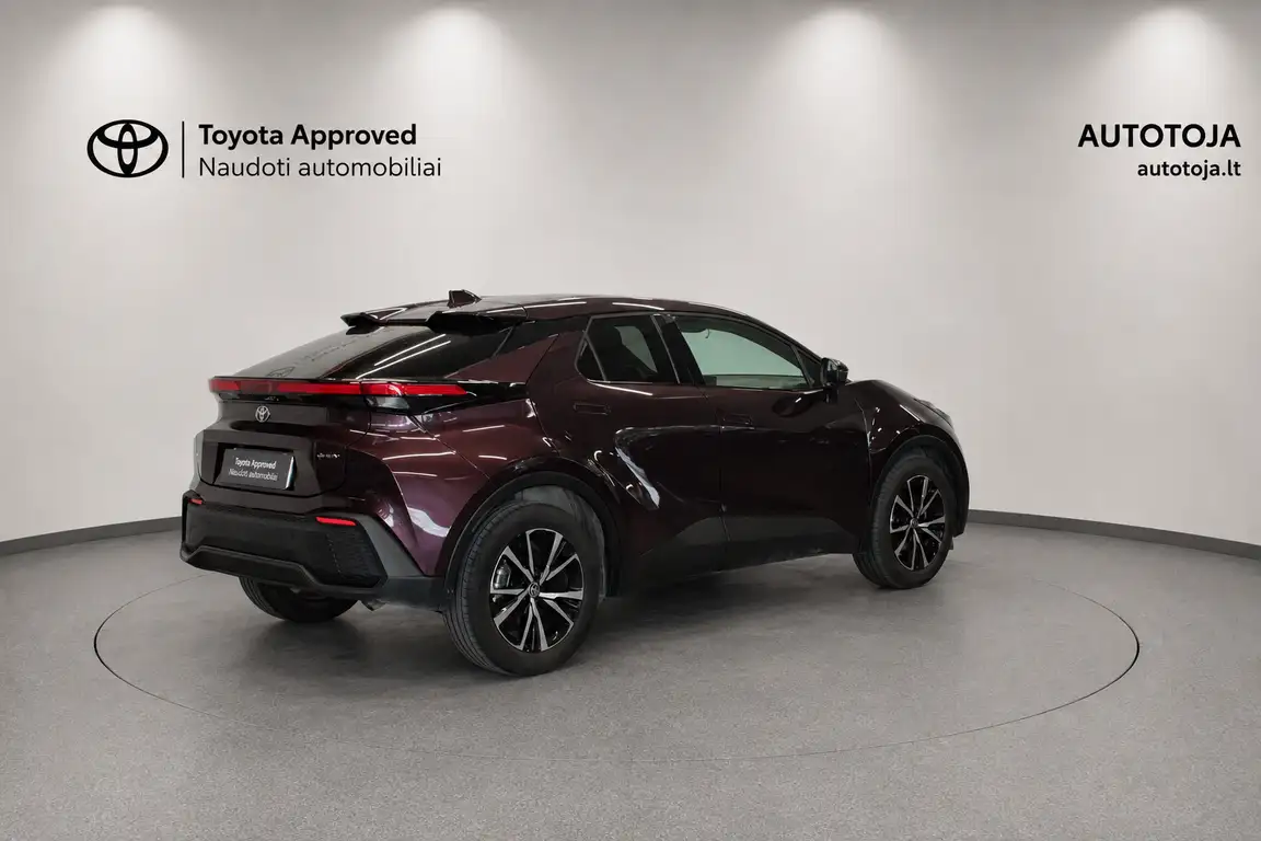 TOYOTA C-HR