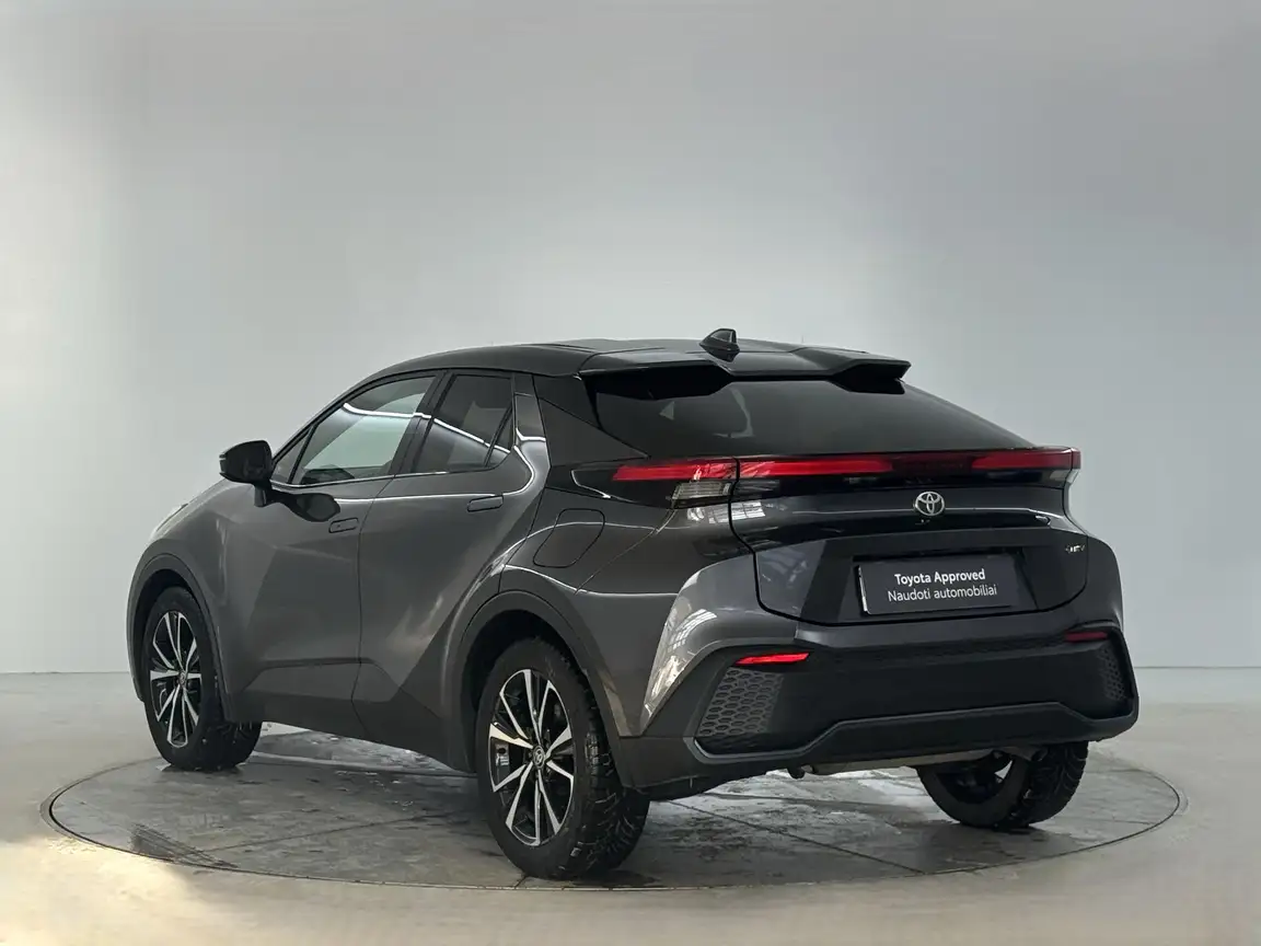 TOYOTA C-HR