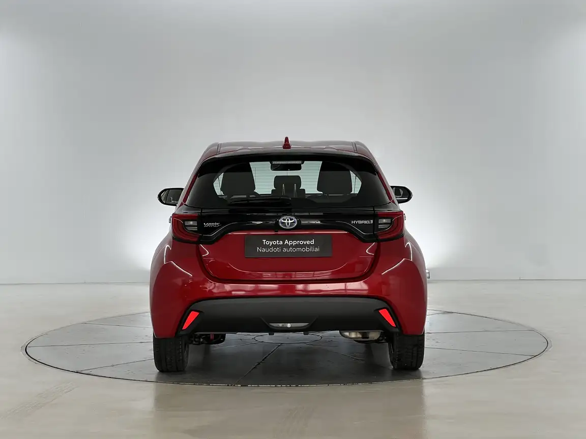 TOYOTA YARIS