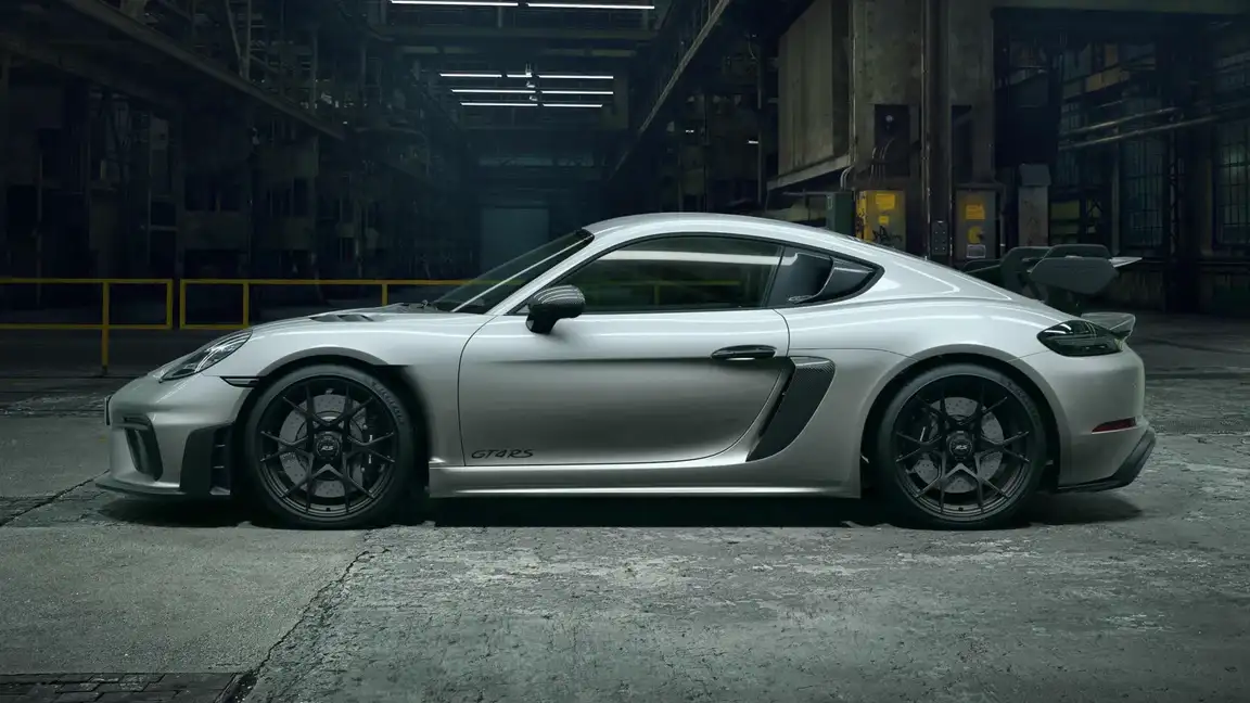 PORSCHE 718