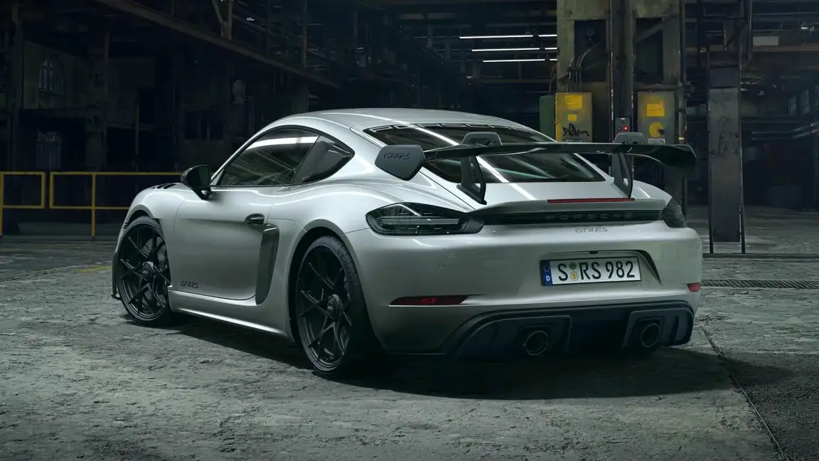 PORSCHE 718
