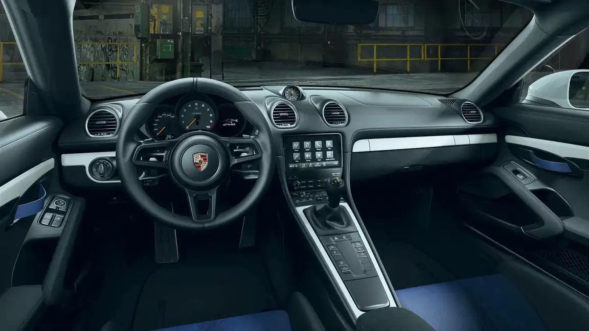 PORSCHE 718