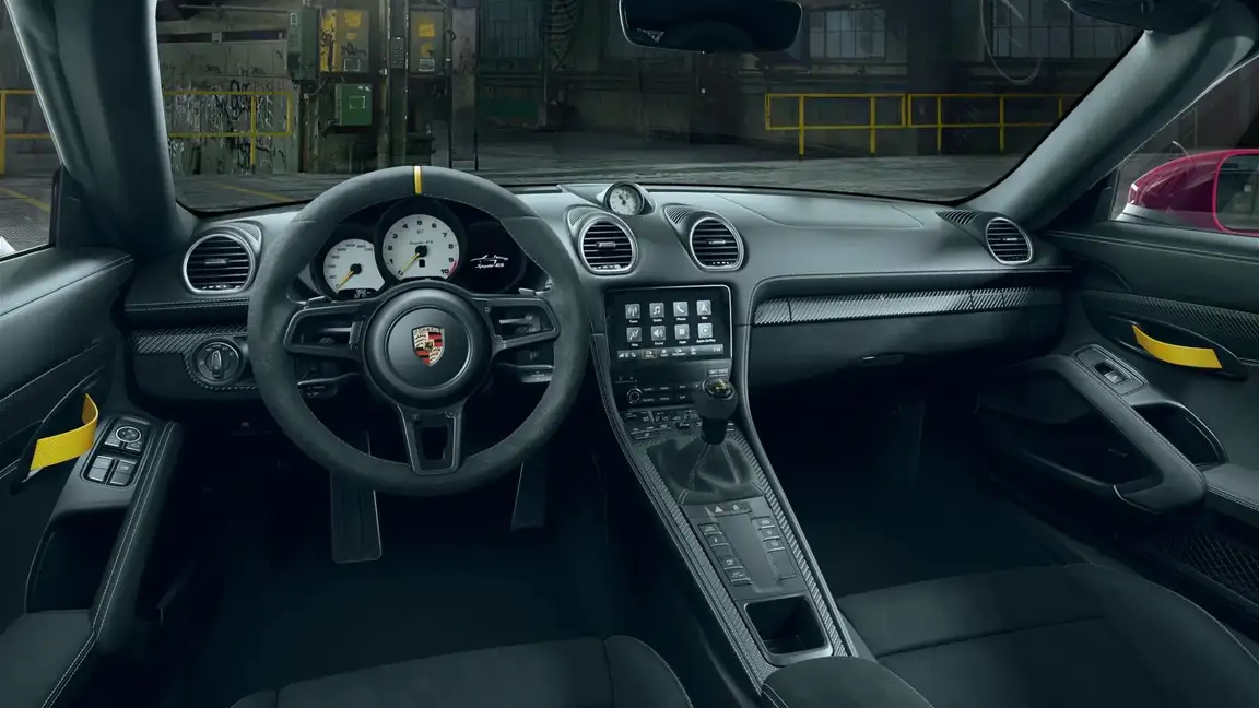 PORSCHE 718