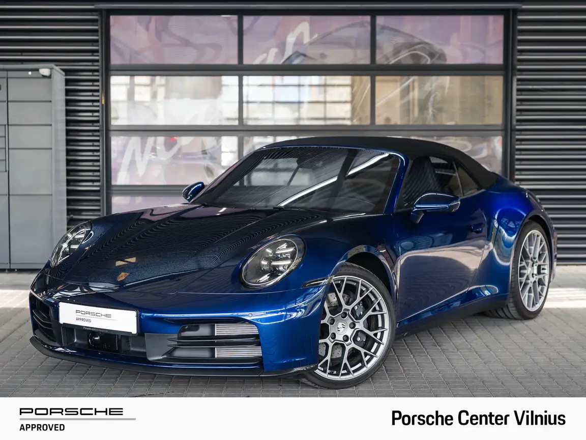PORSCHE 911