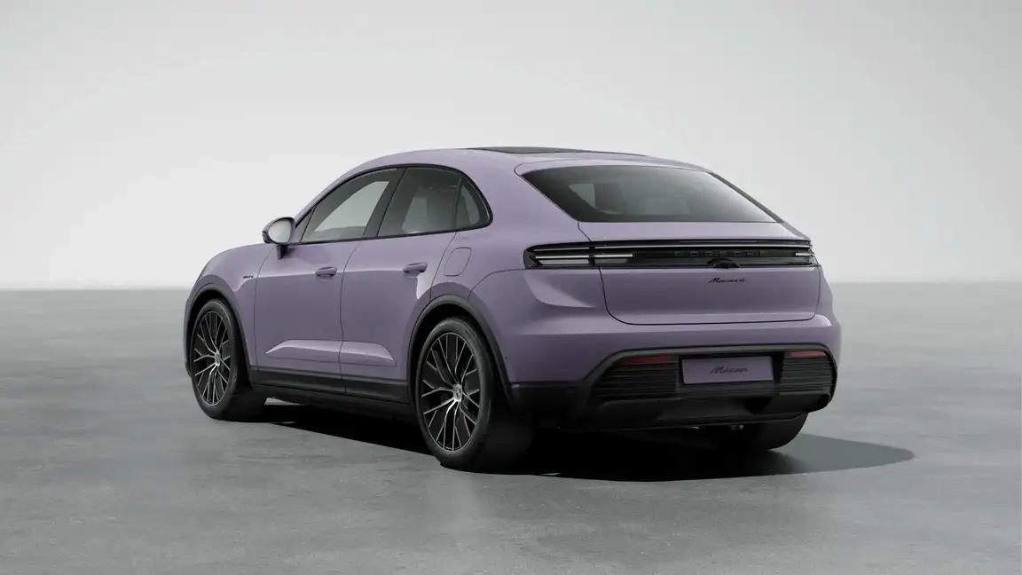 PORSCHE MACAN