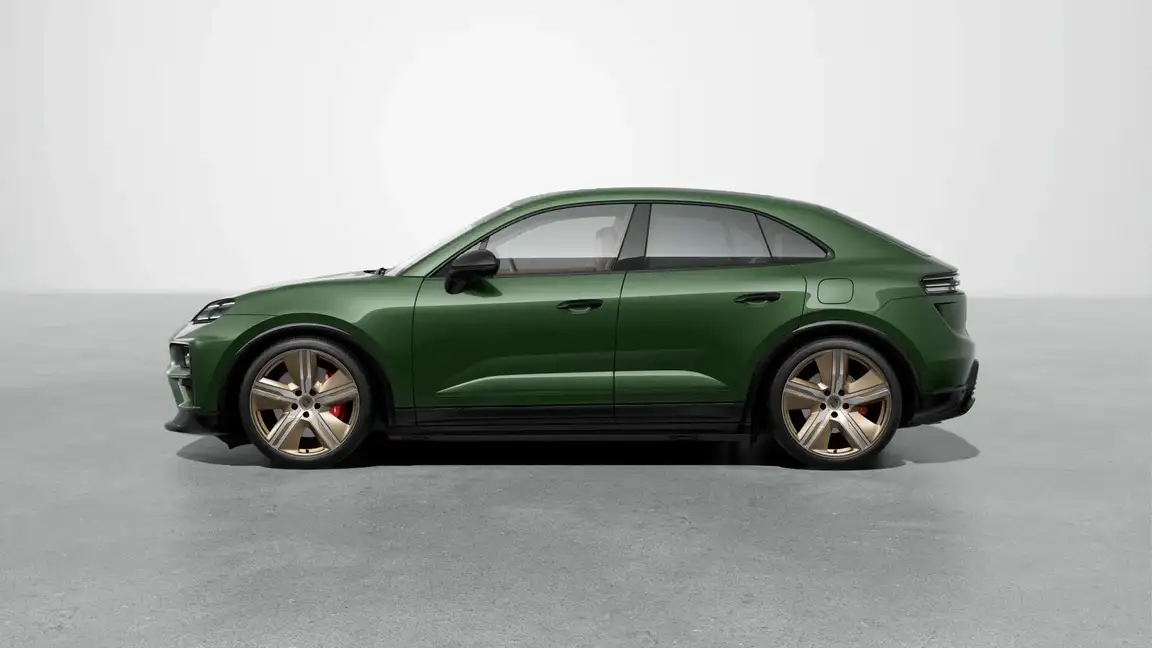 PORSCHE MACAN