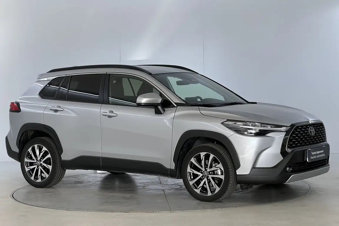 TOYOTA COROLLA CROSS