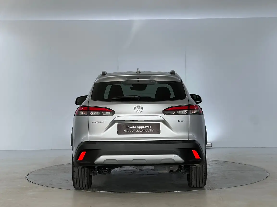 TOYOTA COROLLA CROSS