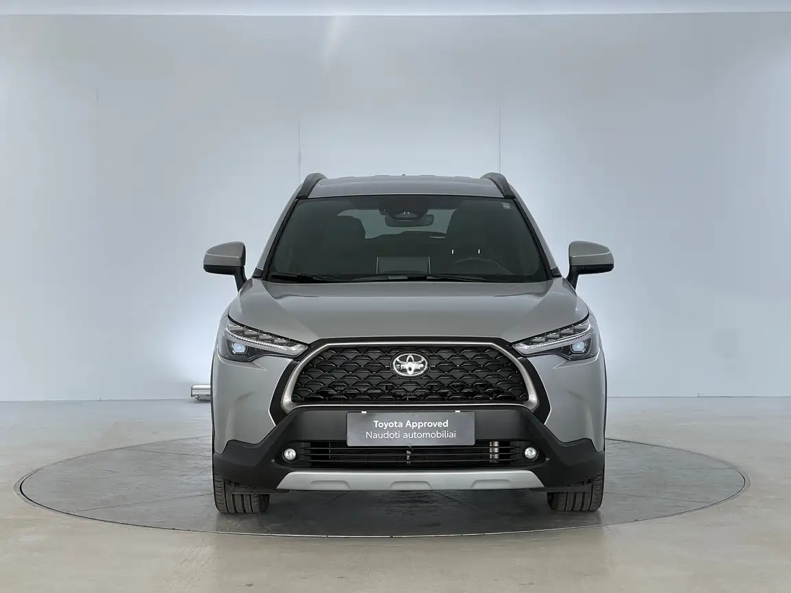 TOYOTA COROLLA CROSS