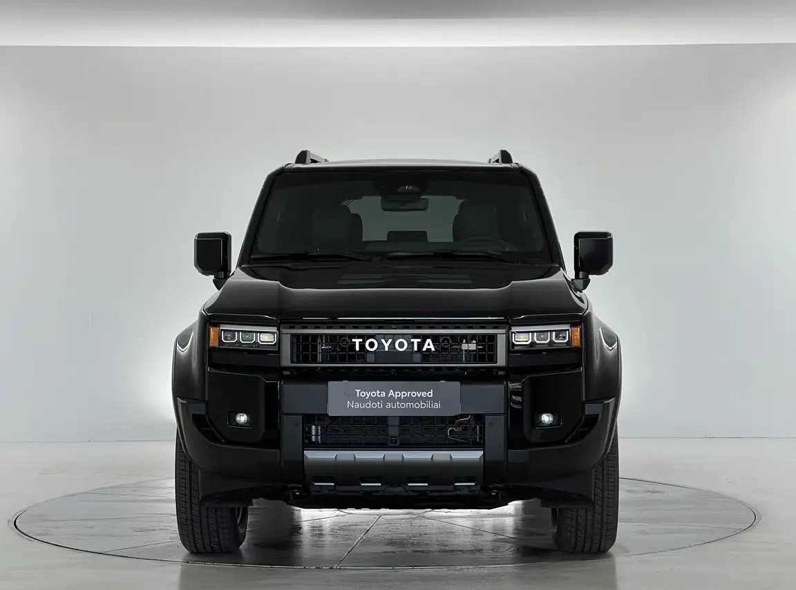 TOYOTA LAND CRUISER