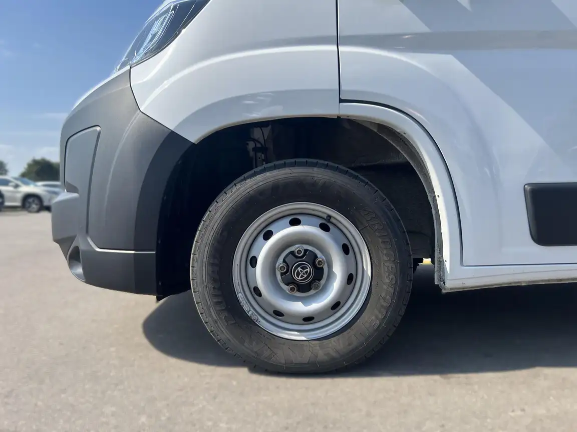 TOYOTA PROACE