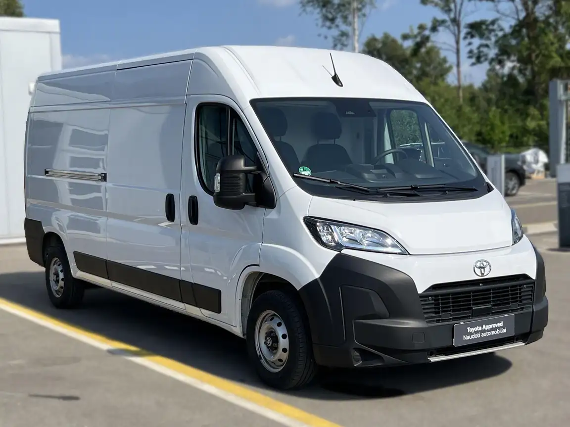 TOYOTA PROACE