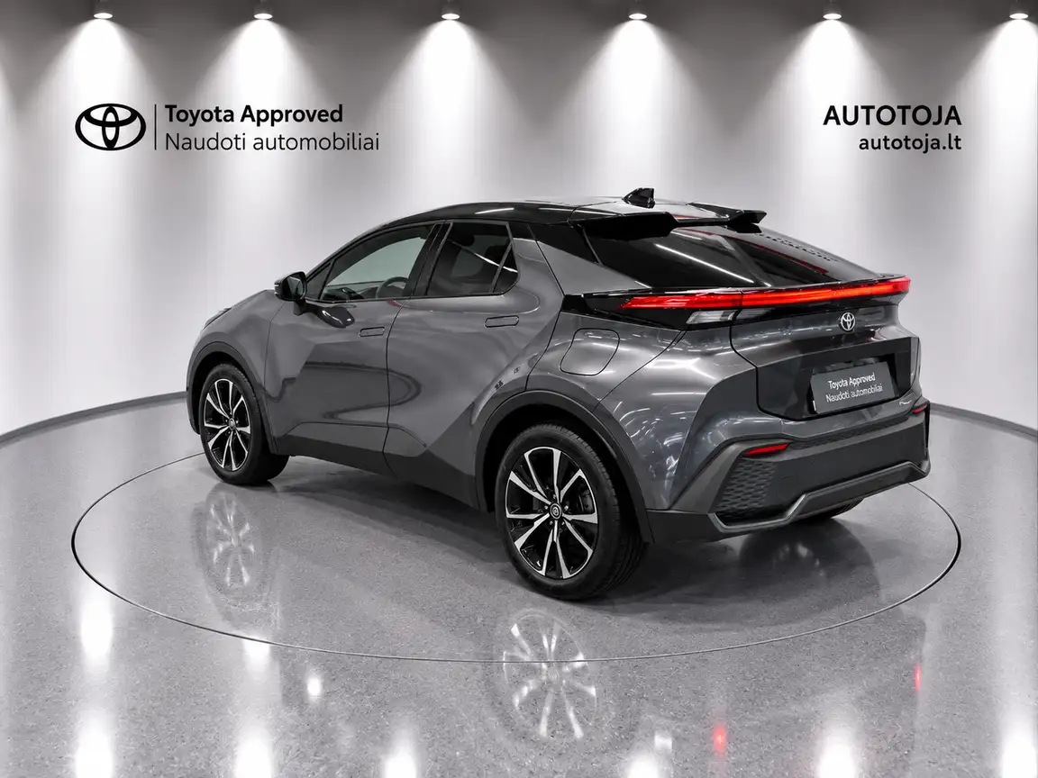 TOYOTA C-HR